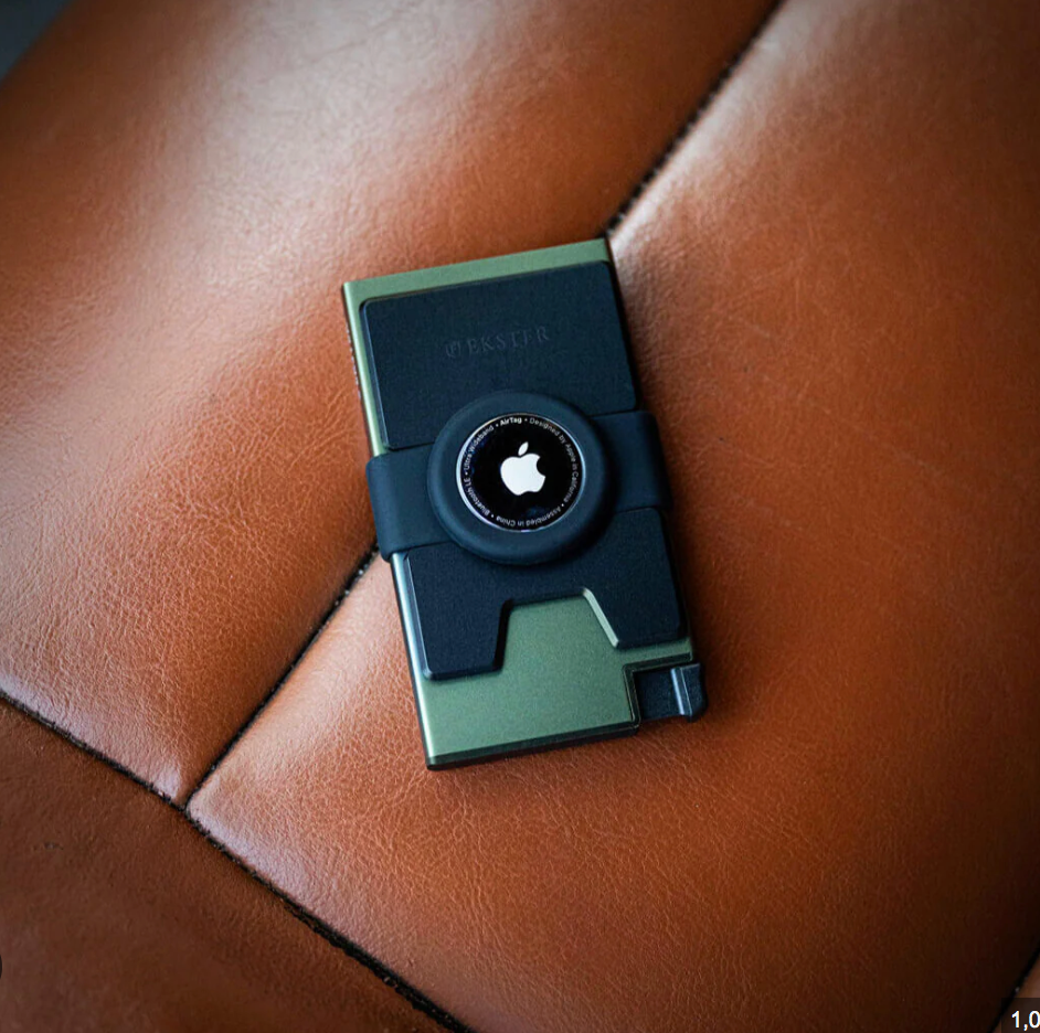 AirTag Cardholder - Loaded Magazine