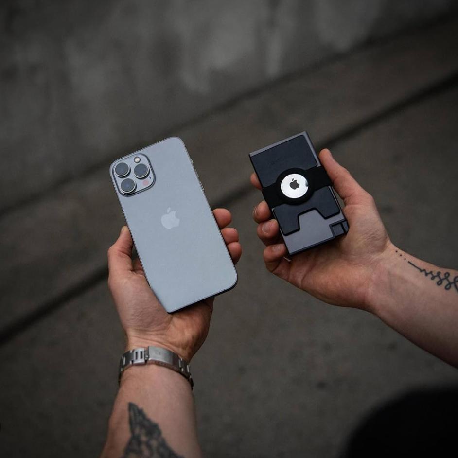 AirTag Cardholder - Loaded Magazine