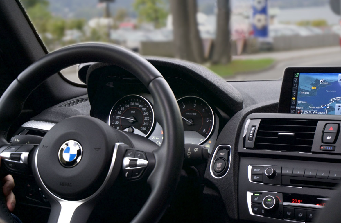 The Essential Qualities of a Luxury Vehicle