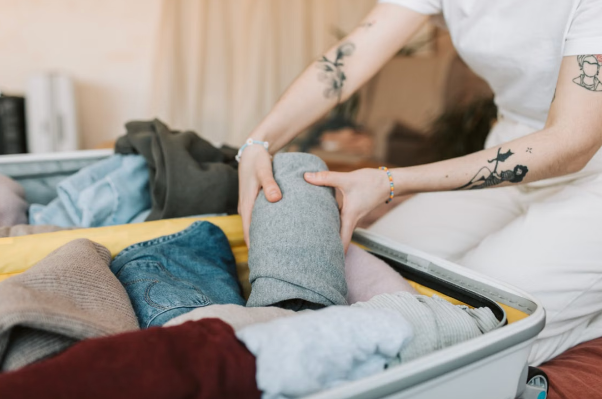 packing items of clothing