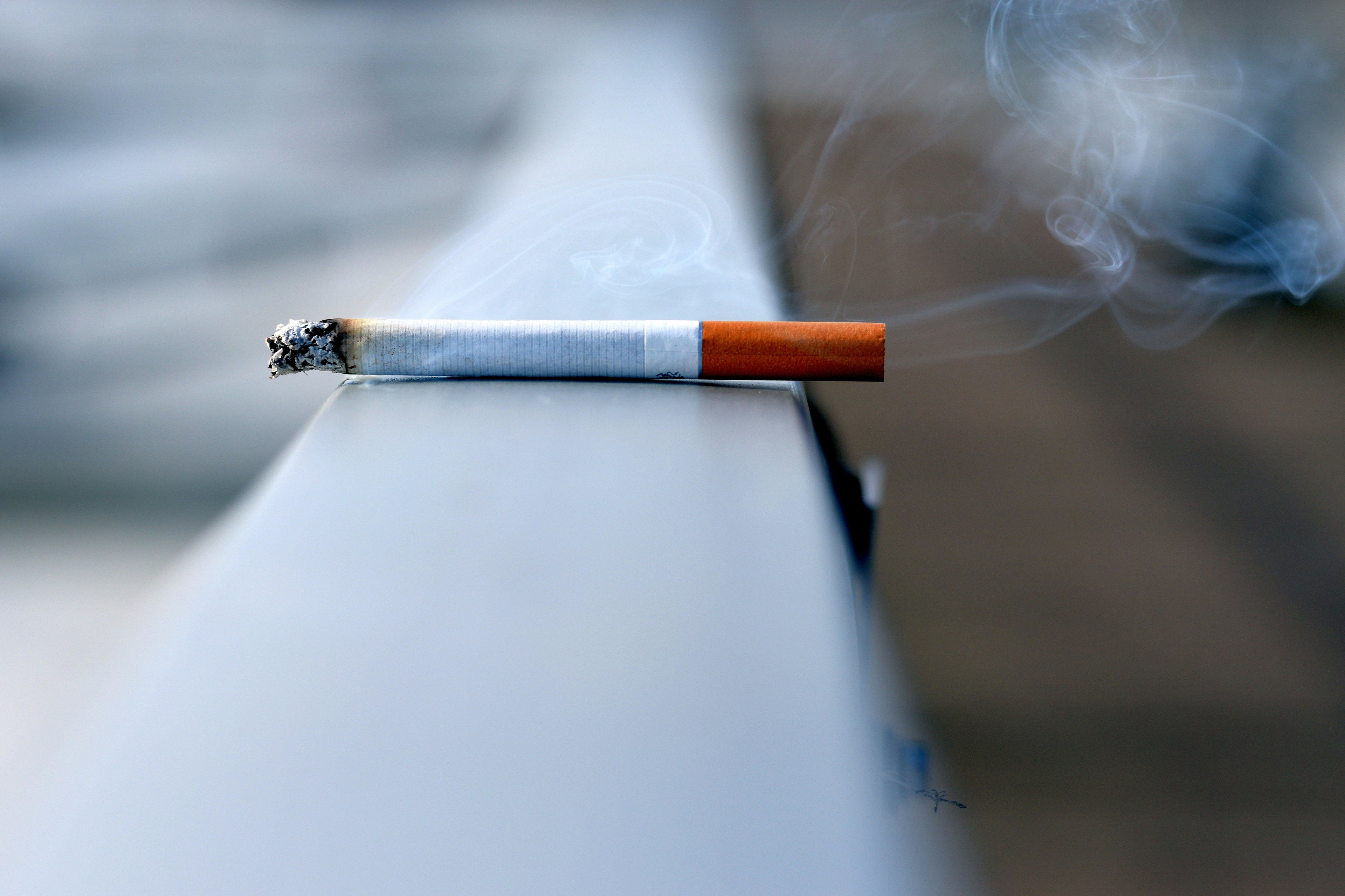 Why Nobody Smokes Coolly Anymore