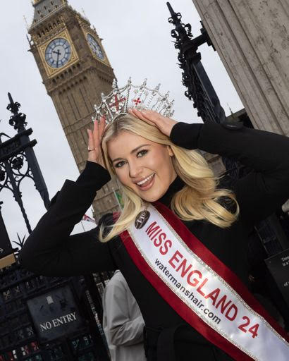 Beauty with a Purpose: Miss Englands Visit to the Houses of Parliament