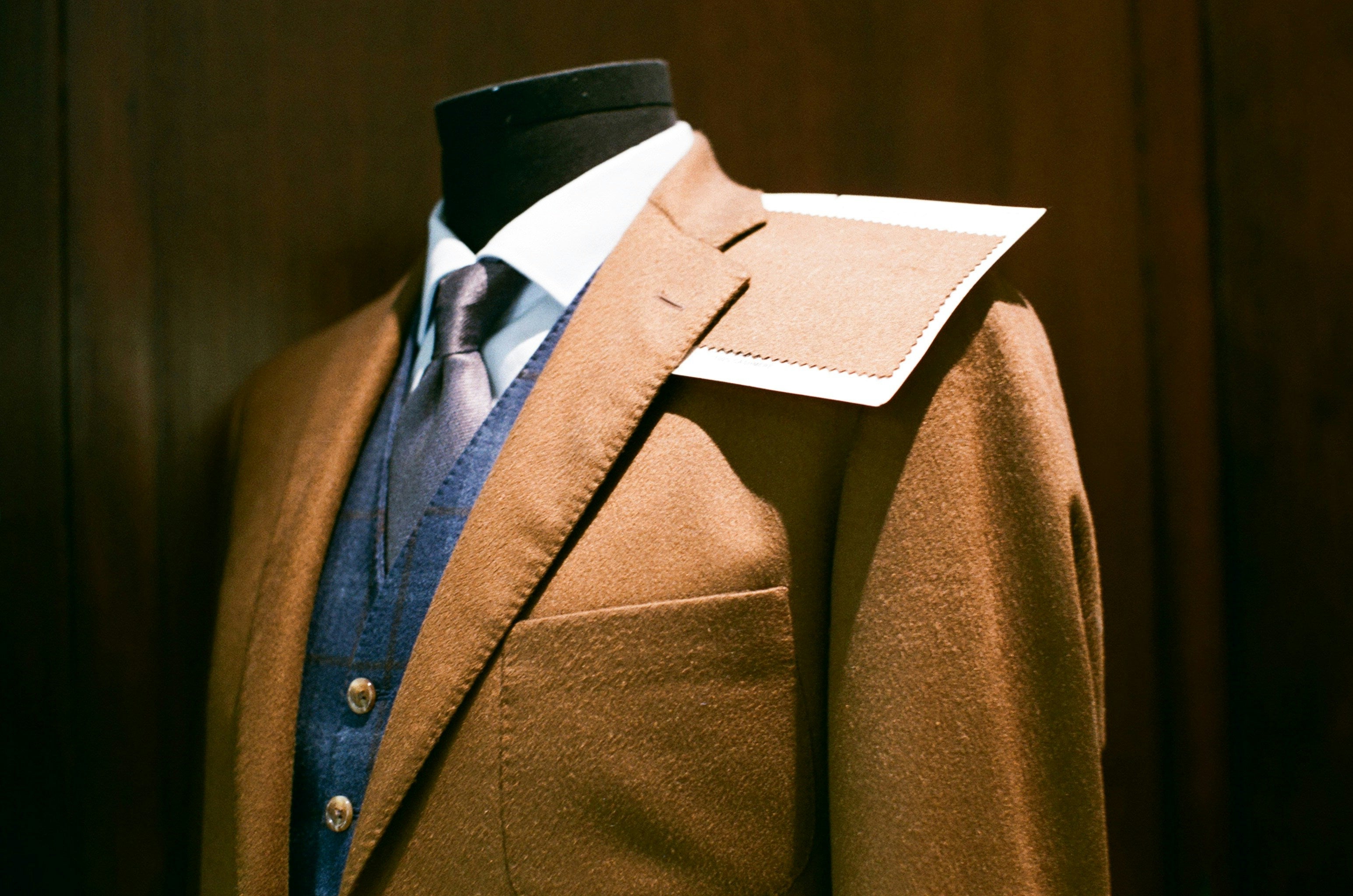 The Strange Status of Knowing a Good Tailor
